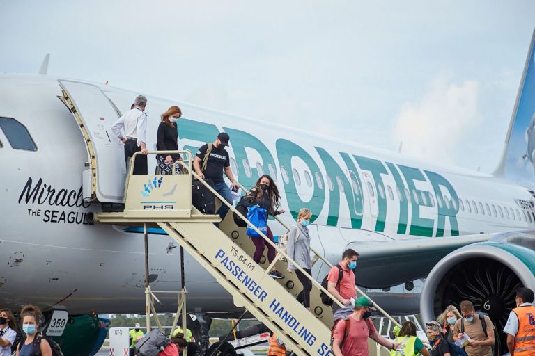 AeropuertosMX's tweet photo. Iberojet y Frontier, con más vuelos a Cancún en invierno ✈️  Iberojet anunció que incrementará vuelos desde Madrid hacia Cancún, con tarifas especiales, y Frontier Airlines seis nuevas rutas para ser la ciudad con más conexiones con Cancún, con 19 vuelos. https://t.co/2S4DSkAYwG https://t.co/vm58Yb1yWQ