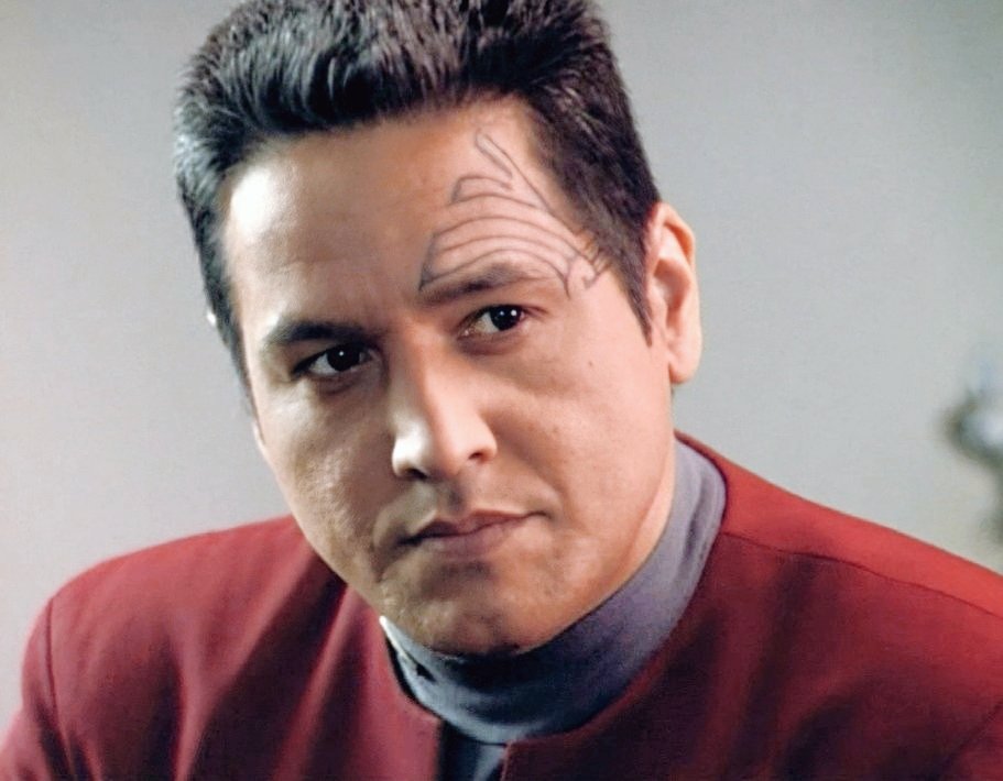 Jenny74656's tweet photo. #365daysofRB Day 274
Happy 1st day of October! ๐คฉ ๐
Wishing you all a month full of happiness, great health and big smiles! ๐๐ค๐
#Chakotay #StarTrekVoyager ๐ #RobertBeltran #31daysofChakotay https://t.co/YcKlcMGOOA