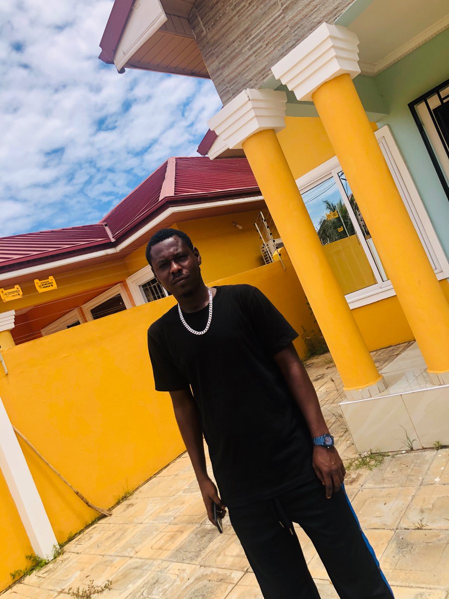 iamLuis_Figo's tweet photo. I Don’t Have That Type Of Riches, My Riches Is Life Forever 🙏🏾 #GloryGOD #EnvyNot https://t.co/aiZH08GFUP