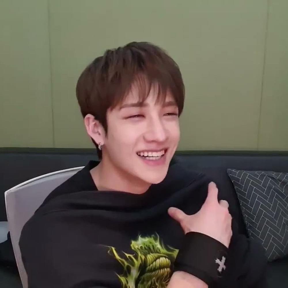 Stdy79's tweet photo. #DearBangChan no sirvo mucho haciendo cartas pero hice mi intento. #BangChan #BangChansWeek @Stray_Kids https://t.co/jEKZtKTgqA