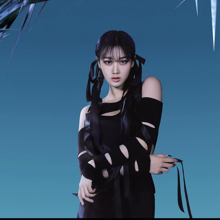 STEPHBESTMY's tweet photo. HOLA! Soy nuevo en el fandom y quería saber si pueden ayudarme informándome sobre votaciones, cb y todo lo necesario.
Pueden etiquetarme<3
#aespa_is_back #Savage #onlymy
#aespaSavageAlbum_D4 https://t.co/axTj5BNX6V