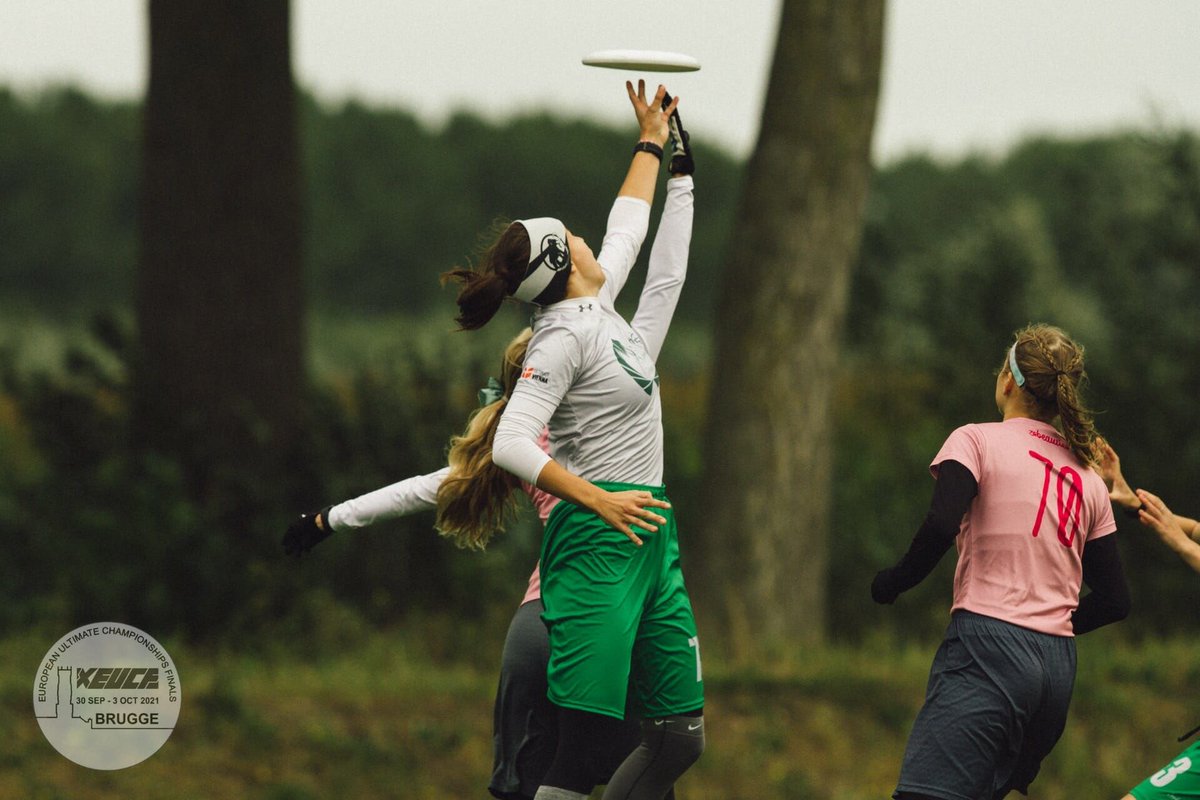 Ultiworld's tweet image. XEUCF 2021: Day One Recap (Women's) -&amp;gt; ultiworld.com/2021/09/30/xeu…