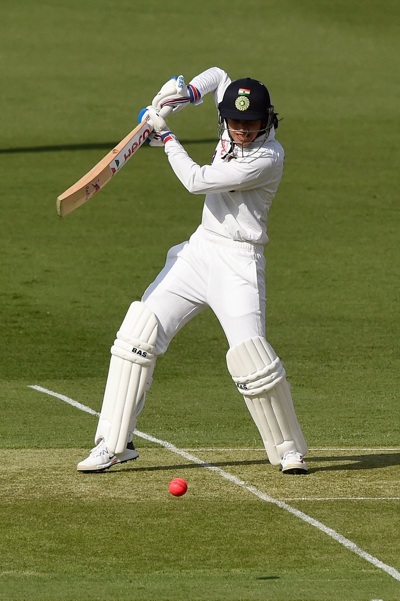 WasimJaffer14's tweet photo. The Goddess of the offside.
Congratulations on your maiden test hundred @mandhana_smriti. First of many. Well played 👏🏻 #AUSvIND https://t.co/nS6am012nL