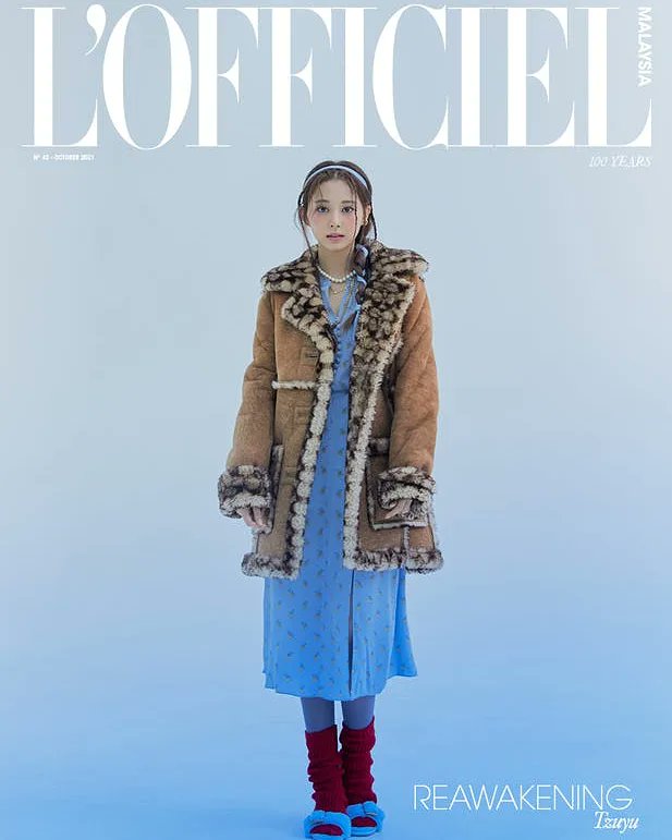 lofficielmy's tweet photo. Thank you all ONCE for all your support for @JYPETWICE Tzuyu! And due to the overwhelming response, we are working diligently to process your orders and will be in touch with everyone soon ❤.

#TWICE #TZUYUxLOFFICIEL  #lofficielmalaysia #TheFeels https://t.co/g1PCOFgABe