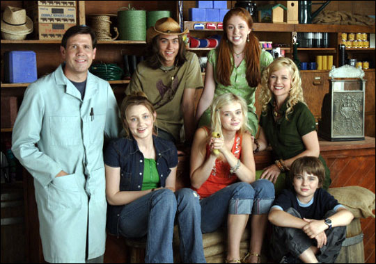 k50cullen's tweet photo. In 2004 and 17 Years Ago, #DarcysWildLife premiered on Discovery Kids on this day and I wonder if they would do a Revival of this series. RT and Like if you remember this show. (@Sara_Paxton, #NatalieRadford, #AndrewChalmers, @KerrySaxena, @ShannonCollis, @TheKevinSymons, https://t.co/Wwfwyck63N