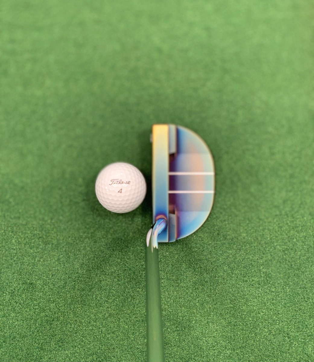 Argolfjapan's tweet image. Avalon Rainbow finish 🌈
パターフィッティングを受けていただき購入されたお客様のパターが本日到着しました✨
あなただけのオリジナルパター。

#puttinglesson 
#putter
#パター
#ゴルフ
#パターフィッティング