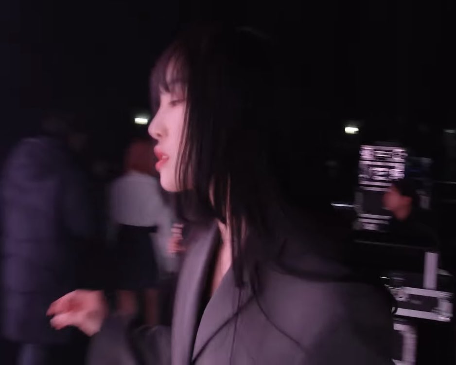 GOTHICYUZ's tweet photo. describe perfection 
#GFRIEND #YUJU https://t.co/grviZrkqO0
