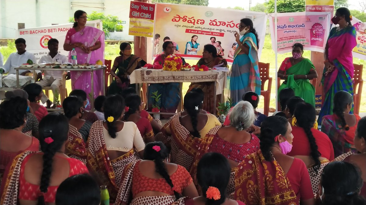 ICDS_Devarkonda's tweet photo. #PoshanMaah2021
#ICDSDevarakondaProjectNLG
DVK ప్రాజెక్ట్ పరిధిలోని డిండిమండల కేంద్ర మార్కెట్టుయార్డులో పోషణమాసంలో భాగంగా సామూహిక సీమంతాలు,అన్నప్రసాన్న,అక్షరాభ్యాసం కార్యక్రమంలో ప్రాజెక్ట్ అధికారులు ప్రజాప్రతినిధులు అంగన్వాడీ టీచర్లు పాల్గొని పోషణమాసోత్సవాల ముగింపు ఘనంగా జరిపారు https://t.co/wXckzNOcJ6