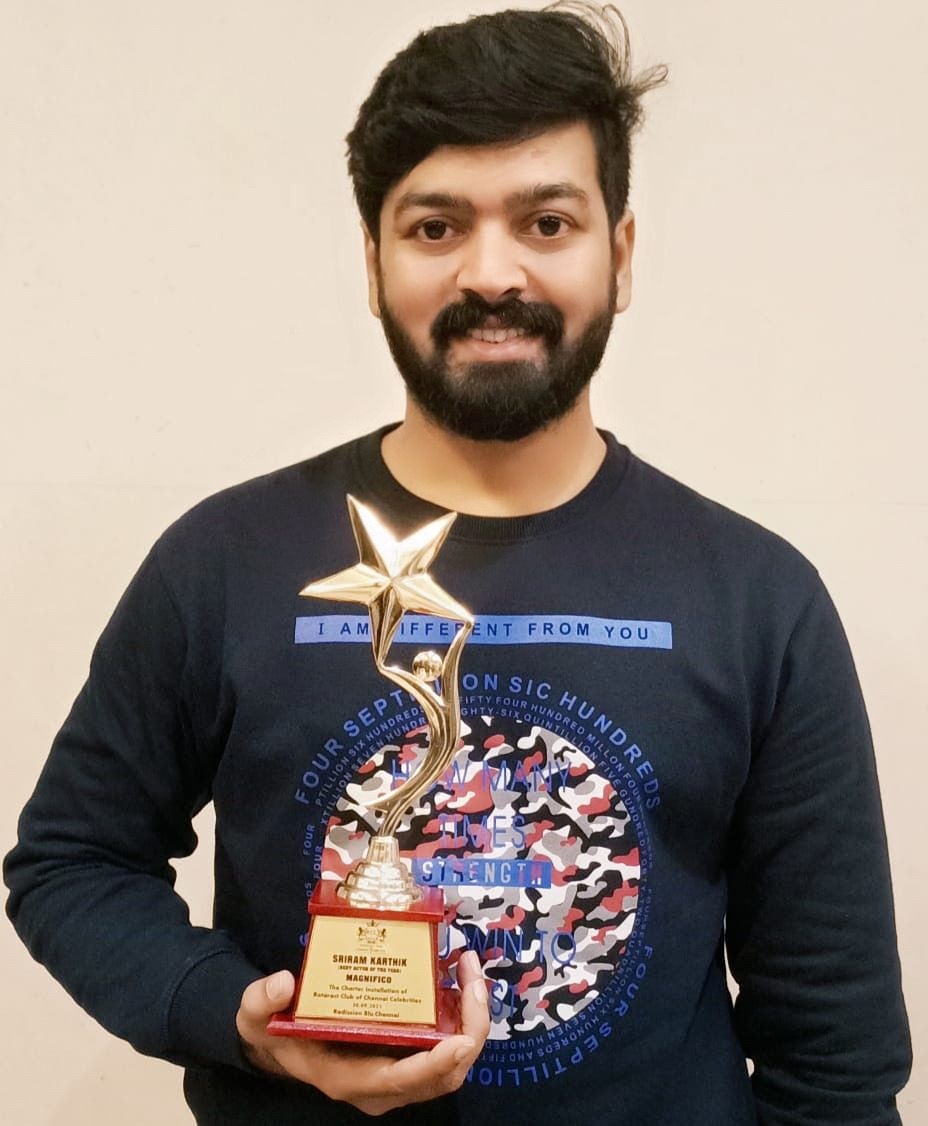 Sreeramkarthick's tweet photo. Won another award "Best Actor Of The Year" Thanks #Rcc Thank you everyone for your continues support 🥰🥰🥰
#BestActoroftheYear #YuddhaKaandam https://t.co/KqmU57O8BO