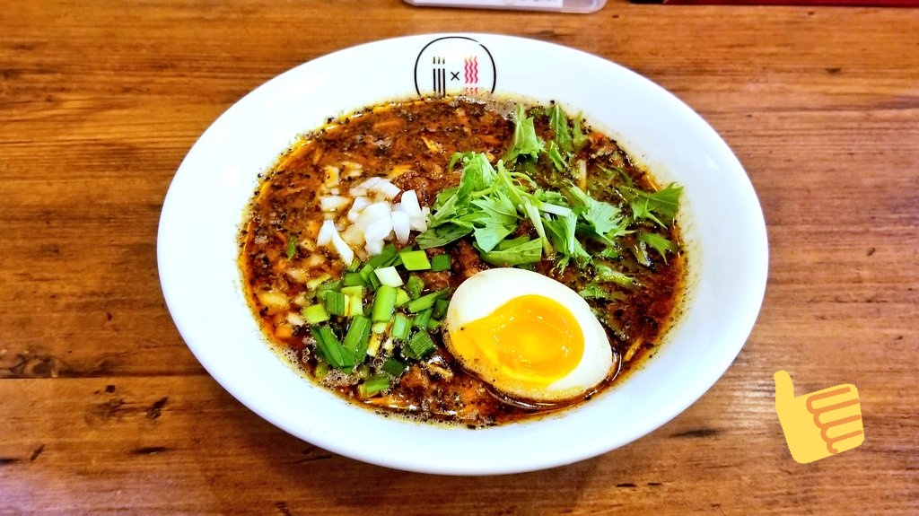 masaaki1016's tweet photo. 自宅近くの担々麺屋さん
10月限定なのだ❗

10月の限定麺は「黒胡麻担々麺」！
黒酢を入れてスッキリさせました。さらに、玉ねぎとニラを入れてコクと香りをプラスしました！！これまでとひと味違う味わいに。

Ver3 とのこと😃
美味かったのだ☀️👍 https://t.co/chxnYaPbOn