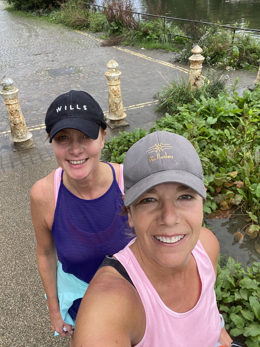 TamlynWorrall's tweet photo. Starting October as I mean to go on! 💪. 14kms for first time in ages with ⁦⁦⁦⁦@HarrietPye⁩ - quite quickly for me. 😅  Good to be supporting ⁦@macmillancancer⁩ this month with ⁦@RunningMrJones⁩ and ⁦@ravbillan⁩ for #StrutMyStuff . https://t.co/lSX4r7GAaK
