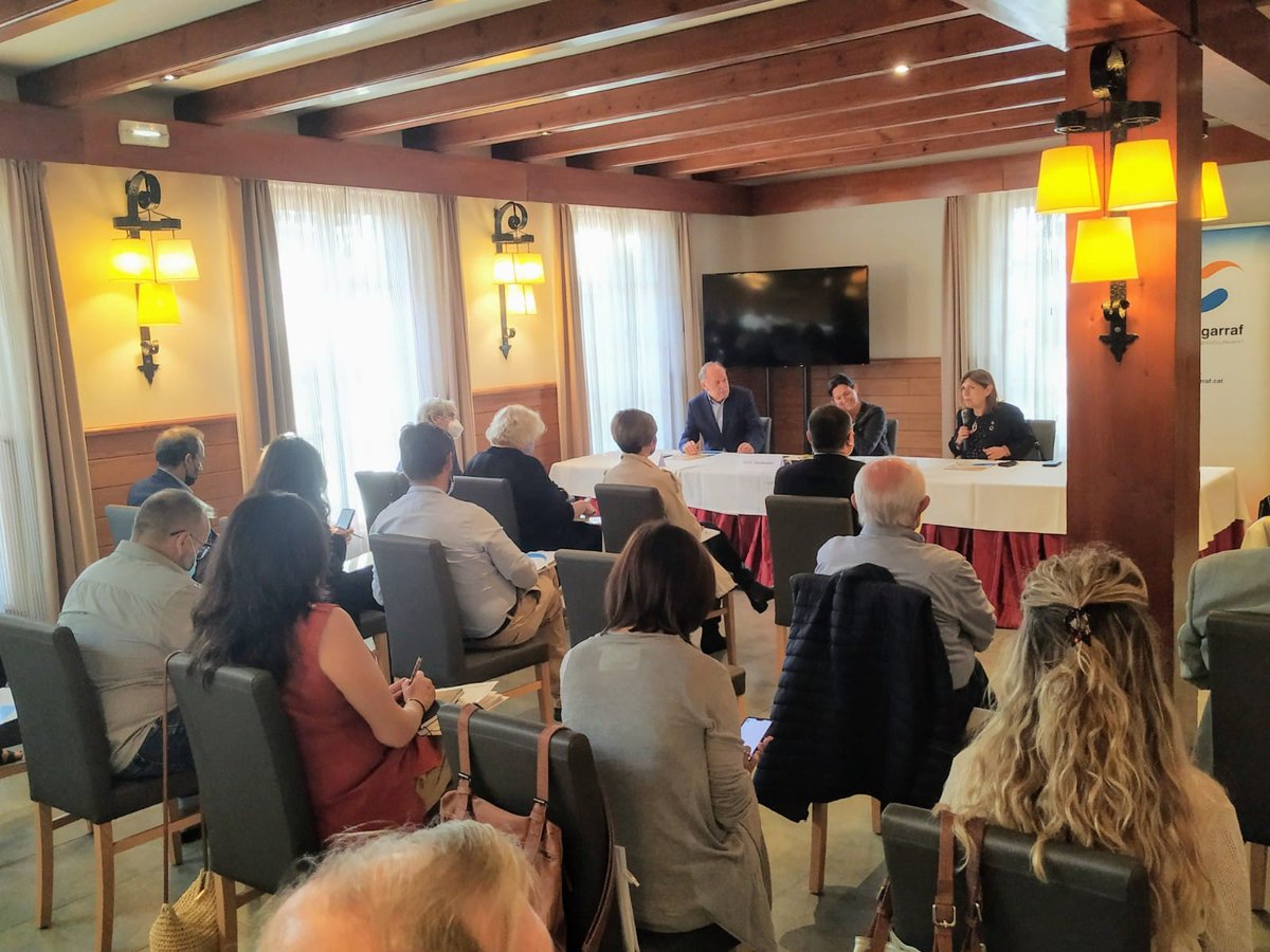 📸 Avui participem en la valoració de l’activitat turística dels mesos d’estiu al #Garraf. La presentació l’ha realitzat Marta Domènech, Directora General de Turisme. A l'acte, organitzat per Node Garraf, ha assistit la presidenta del Consell Comarcal del Garraf, Mònica Gallardo.