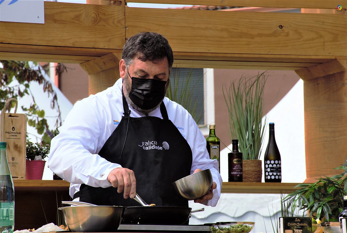 Esta tarde estaremos en <a href="/conce_vilanova/">Concello de Vilanova</a> en la presentación de #ecociñanocamiño , no os perdáis el #showcooking de <a href="/Miguelmosteiro/">Miguel Mosteiro diaz</a> y mucho más en nuestras stories!! #Ecociña #CaminodeSantiago #Galicia <a href="/turisriasbaixas/">Turismo Rías Baixas</a> <a href="/VisitOSalnes/">Visit O Salnés ®</a>