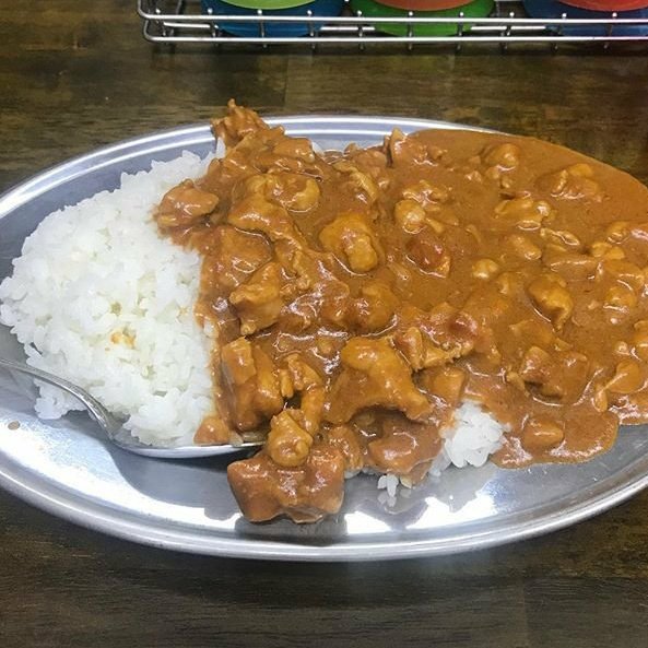 menya_yoshisuke's tweet photo. 10月2日（土）
営業時間

11時30分～14時30分
18時～20時30分

【限定】
カレー  710円
トッピングいろいろ 60～110円

よろしくお願いしますm(_ _)m https://t.co/4vTJHi5gMU