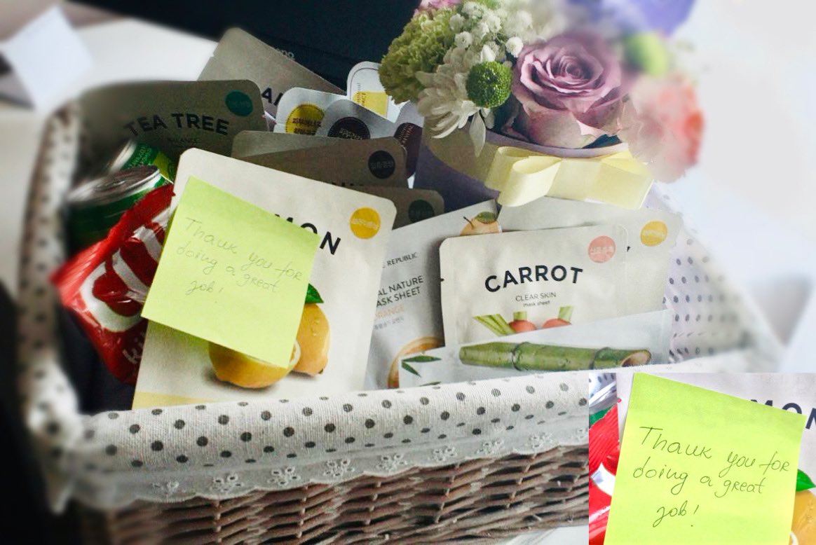 I just got a gift basket from the client I work for… this makes me so happy 😍 I’m gonna cry 😩❤️