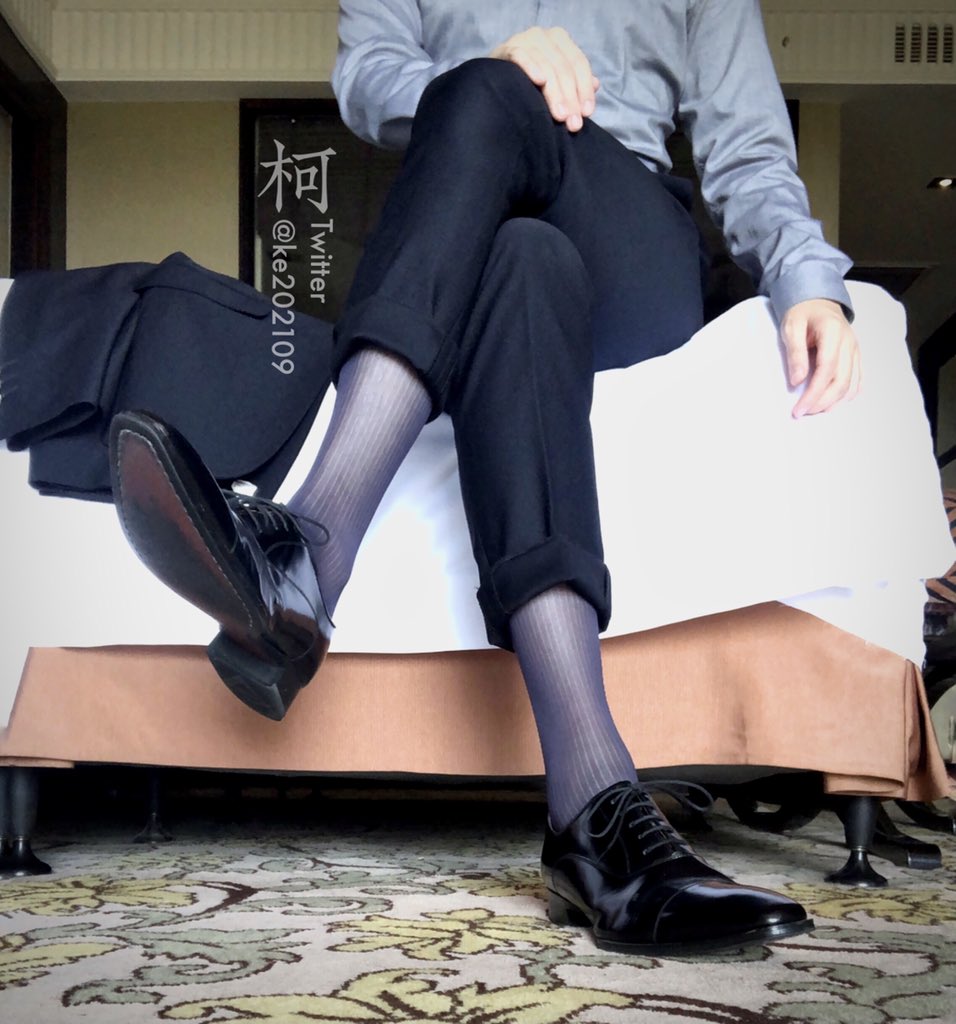 ke202109's tweet photo. 男人的绝……绝对领域？ https://t.co/cA4KqZMDk2