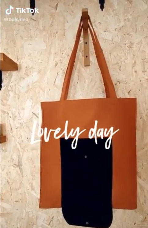Elev8_EYDS's tweet photo. @Bolsalea es una #ecommerce #B2B que vende #bolsas de papel #ecológico y tela para empresas. Esta marca utiliza las redes sociales para mostrar sus productos como #Instagram y #TikTok.
Vía @ATVirtuales
Mira el directo aquí👇
https://t.co/nZnI4N2Cl8 https://t.co/IOPqGdeT32