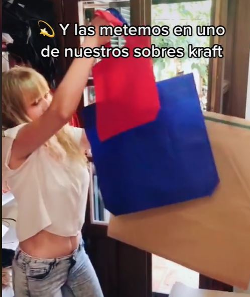Elev8_EYDS's tweet photo. @Bolsalea es una #ecommerce #B2B que vende #bolsas de papel #ecológico y tela para empresas. Esta marca utiliza las redes sociales para mostrar sus productos como #Instagram y #TikTok.
Vía @ATVirtuales
Mira el directo aquí👇
https://t.co/nZnI4N2Cl8 https://t.co/IOPqGdeT32