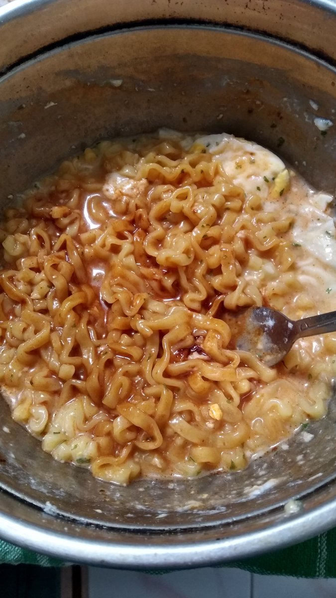 Nyesel beli yg pink ini, enakan yg item 😔