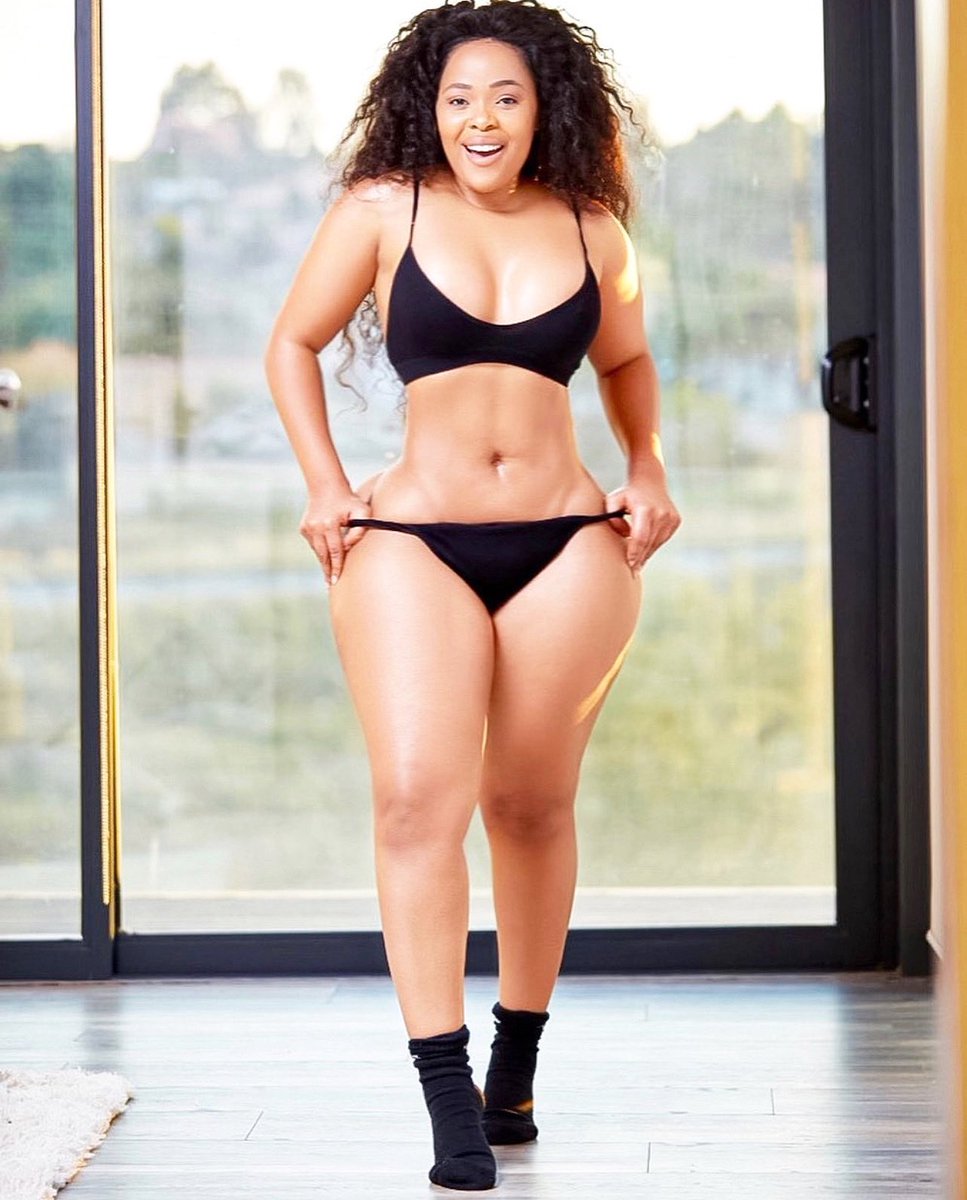 noziphozulu0's tweet photo. I am my own body and skin goals 🔥 https://t.co/mA9KYfzsJi