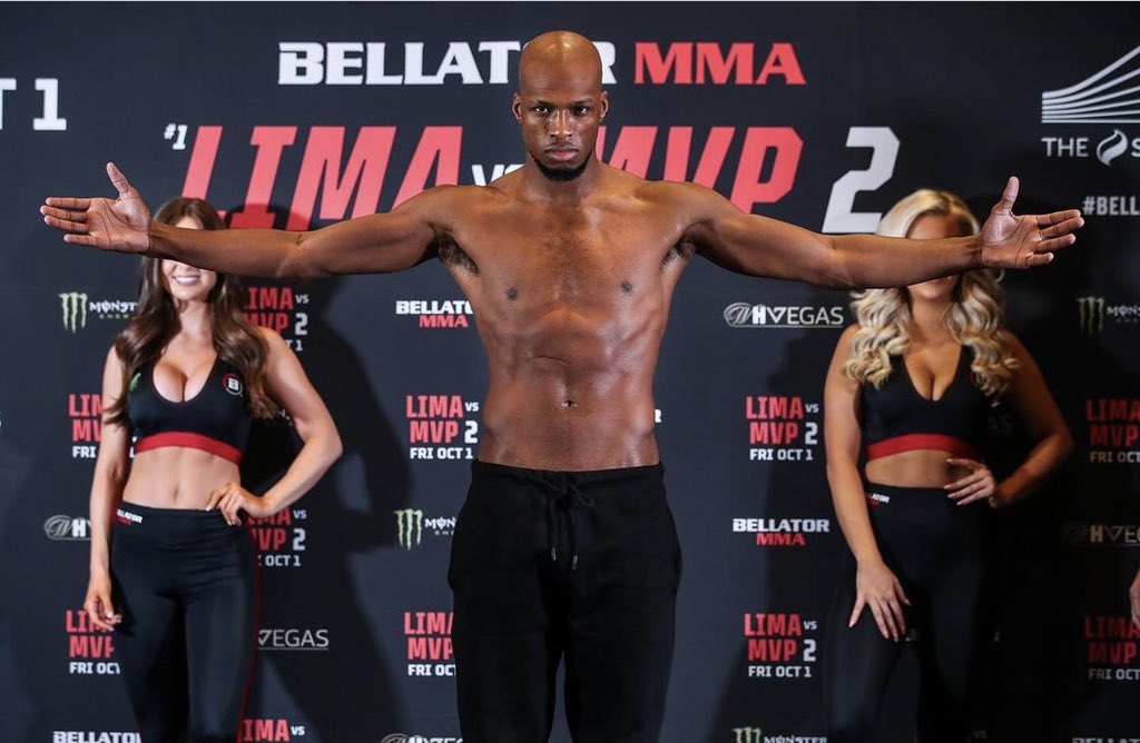 FqMMA's tweet photo. 🚨 Main Event #Bellator267 :
La revanche ‼️
#DouglasLima 🆚 #MichaelPage 2️⃣
⏰ Main Card dès 22h
📺 RMC Sport 2
Ou
https://t.co/XgGdAOnt8P
🔥🔥🔥 https://t.co/cQ9EtKbu3L