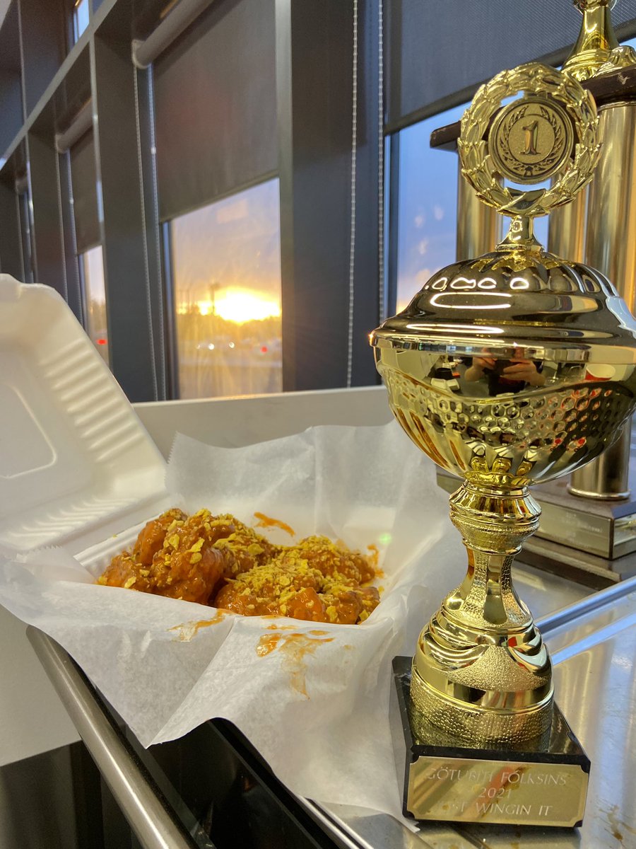 Welcome to the Wing-end! 

The People’s Champs of chicken wings are open all weekend 11:30-21! 

Crispy, juicy, sauced up wings! 

Wings topped with Doritos, Parm, bacon and more!