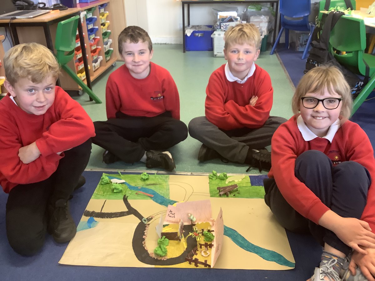 BalbeggiePS's tweet photo. P4/5 have been finding out about climate and habitats and they have used their knowledge to design and create their own zoo. Each enclosure represents an different climate zone. @PKCEducation #climate #zoo #climatezones #learningtogether #balbeggie #animalhabitat https://t.co/8PZlv8yLJO