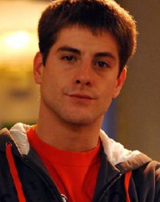 CulebraPoly's tweet image. Culebra Castillo Rey 
       ✴ Financiero invisible 
        .    ✴ Soy un pasota de la vida excepto si atacan a los míos. 
                  ✴Perdidamente enamorado de Sandra.     ✴Aprendiendo a ser un "viejo enrollao" 
                                       ¿🔄 o 💟 ?