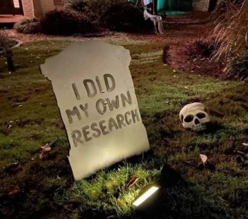 RichardAngwin's tweet photo. 2021 Halloween decoration: https://t.co/EUPD0pNqnd