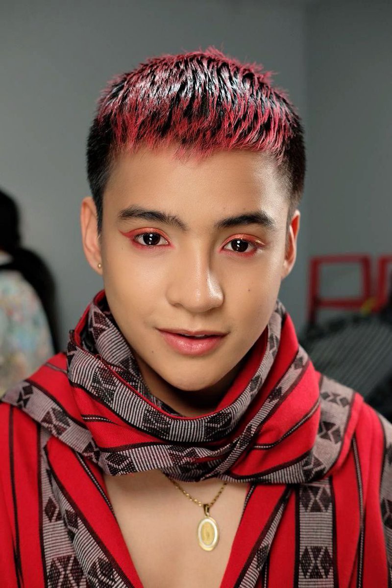 Official_ALAMAT's tweet photo. TOMAS | PhilKor Fest 2021 portrait
Hair: Carlo Roblico  
Makeup: Janica Cleto 
Outfit: Victor Baguilat Jr. of Kandama https://t.co/caCvLGlgNg