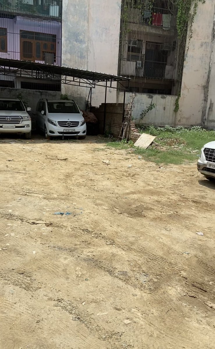 ParasCh51418673's tweet photo. @CMOfficeUP #80YearOldwomen is made to run from pillar to post in UP, as she pleads with the Authority to gain access to her own plot(KA67-Kaushambi-Ghaziabad)#illegally trespassed by #SangeemSom #MLA #BJP after demolishing the boundary wall @myogiadityanath @Uppolice @kpmaurya1 @UPGovt https://t.co/46P0UPpMxn