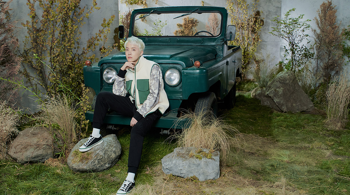 fila_korea's tweet photo. 현실을 벗어나 함께
Out of reality, with Fila

2021 FILA EXPLORE COLLECTION

💜 제품 확인하기 : https://t.co/zPi9vFXujX

#휠라 #FILA #방탄소년단 #BTS #RM #진 #슈가 #제이홉 #지민 #뷔 #정국 #Jin #SUGA #jhope #Jimin #V #JungKook #Explorenow #그_어떤곳이라도_지금 https://t.co/xwGgWYRUXi