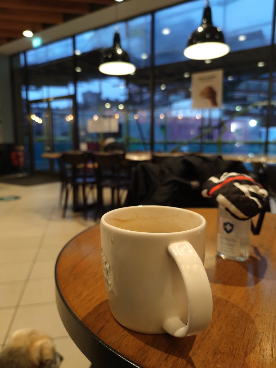 Firesnapper999's tweet photo. Good morning fellow Twitterati π€ Abysmal weather, @StarbucksUK #DecaffResus then limp home. Please take care on the roads. Very wet with large patches of surface water. Deploy basic driving skills. #Drive2ArriveALIVE #SafetyCell
π€οΈ=πβ¬
οΈMin 2 secsβ‘οΈπ
π§οΈ=πβ¬
οΈMin 4 secs β‘οΈπ https://t.co/qf0iMHKcgE