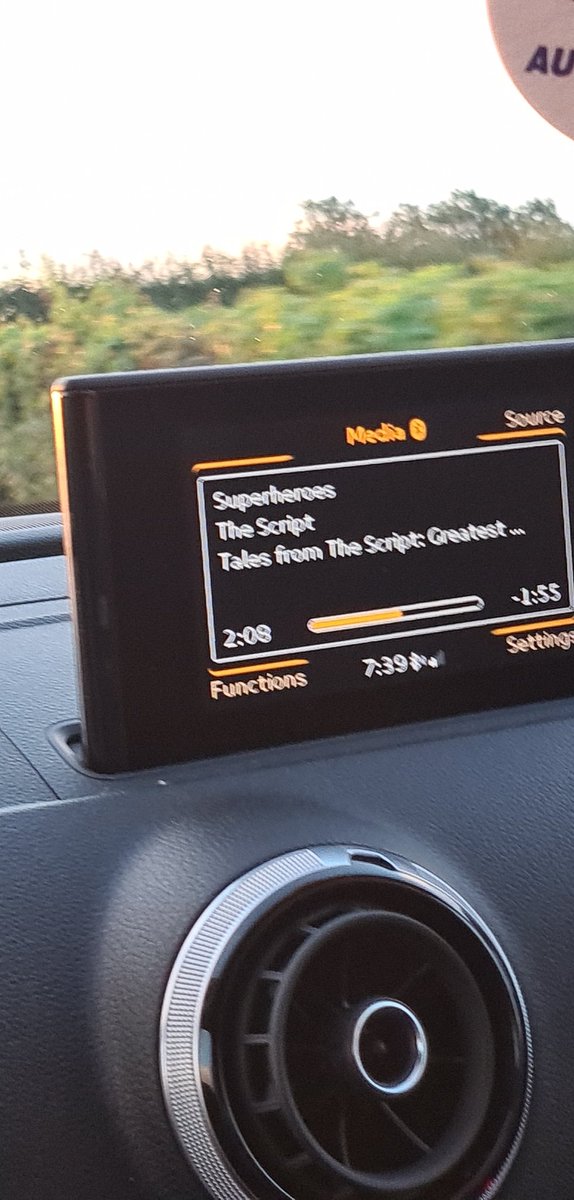 Rebeccafriel5's tweet photo. Listening to the new album on my morning work run , making it that little bit better 😊 congrats guys! #TalesFromTheScript @thescript @TheScript_Danny @glenofthepower https://t.co/kM9p6drSz4