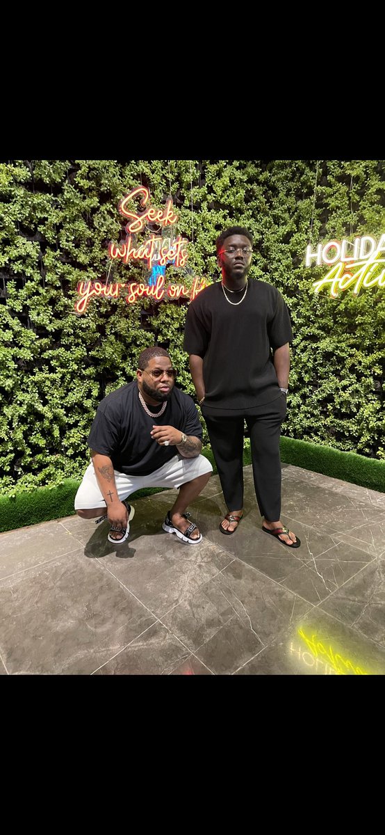 DBLACKGH's tweet photo. Thank u God for your love & your mercy. Thank you for ur blessings & your guidance. Thank u for keeping my team & family safe & healthy. Thank u for the success story of 2021 for myself & the team thus far. We give thanks #BAM #ClubOnyxgh #OasisLounge #BAG #LivewireEvents Amen🙏🏽 https://t.co/F9sBJGERuf
