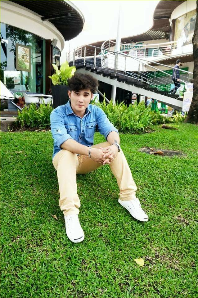 ARMEkkaphol's tweet photo. Time flies memories stay.
"เวลาเดิมไปข้างหน้า ความทรงจำยังคงอยู่" https://t.co/6QUsJgKLgR