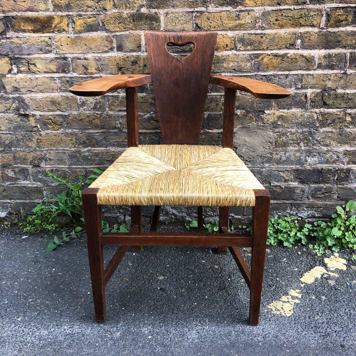 south_rachael's tweet photo. How wonderful to make a new rush seat for this Abingdon Chair. Designed in 1897 by George Walton for Miss Cranston’s Tearooms in Glasgow and also sold at Liberty & Co. Arts and Crafts perfection! Woven in English river rush #artsandcrafts #georgewalton #abingdonchair #rushchair https://t.co/Pxxq4t1Up8