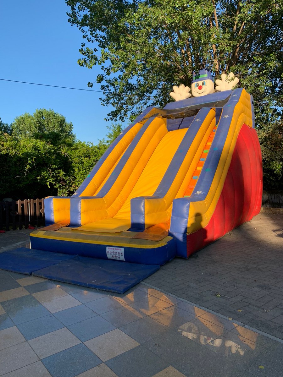 Castellabate's tweet photo. Parco Giochi All'Aperto con MAXI-GONFIABILE

Osteria Castellabate di Romagna
Via tonale 71 - Rimini
PRENOTATA AL 0541-722621

Maxi Gonfiabile e parco giochi gratuiti per i bambini

Antipasti - primi fatti in casa - carne alla griglia - Pizza - Dolci tutti fatti da noi

SIAMO… https://t.co/OR362yDTNL