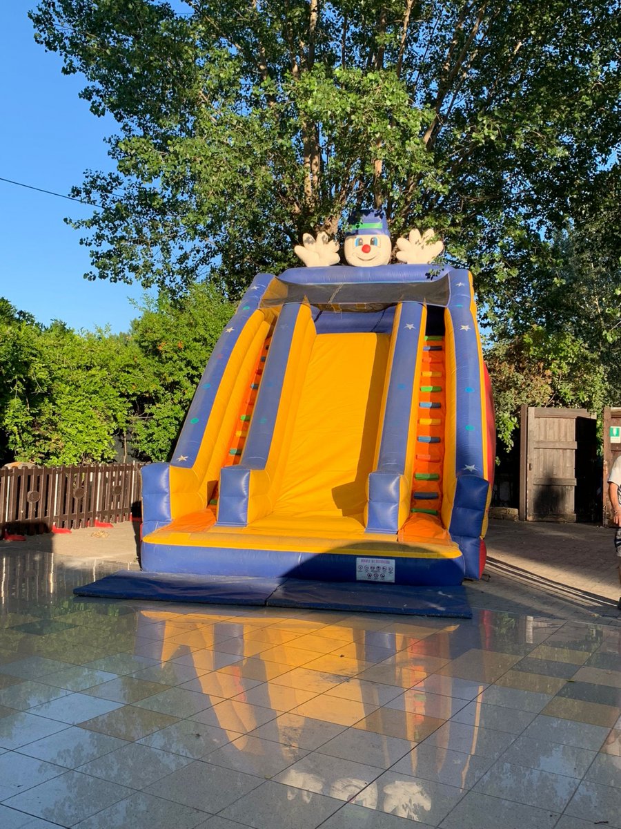 Castellabate's tweet photo. Parco Giochi All'Aperto con MAXI-GONFIABILE

Osteria Castellabate di Romagna
Via tonale 71 - Rimini
PRENOTATA AL 0541-722621

Maxi Gonfiabile e parco giochi gratuiti per i bambini

Antipasti - primi fatti in casa - carne alla griglia - Pizza - Dolci tutti fatti da noi

SIAMO… https://t.co/OR362yDTNL