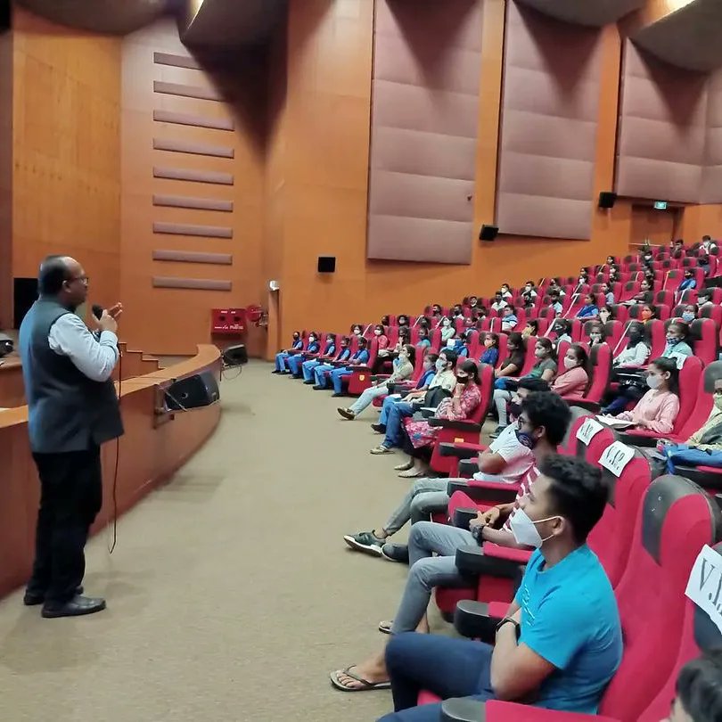 SmtJMOfficial's tweet photo. As part of an initiative by the Government of Goa, CII MCC Goa organised a 2-day #CareerGuidanceSession at Ravindra Bhavan, Sanquelim on 29th & 30th September. (1/2) https://t.co/d9HwnWCOoA