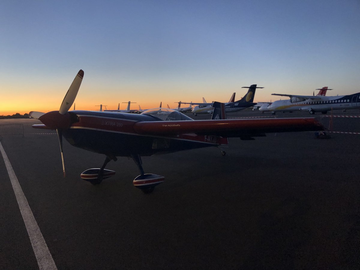 gardelsa's tweet photo. C’est officiel 🤩
24/25 septembre 2022, 
Meeting aérien Des Etoiles et Des Ailes ✈️ à Francazal, le retour 😉

#SaveTheDate #LFBF #MeetingAerien https://t.co/gXBSdxHfbk