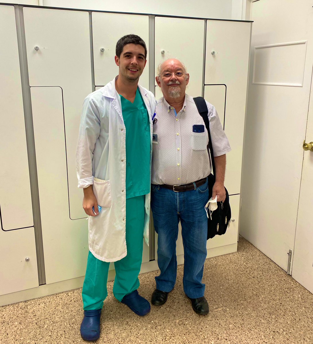 Hoy quiero rendir un pequeño homenaje al Dr. Baena, gran médico, gran cirujano, excelente investigador y mejor persona. Disfruta de la nueva etapa de jubilación! <a href="/aecirujanos/">aecirujanos</a> <a href="/ferherias/">Fer Herrerías</a> <a href="/BalibreaJose/">Jose M. Balibrea MD, PhD, FACS</a> <a href="/Hbp_EgLleida/">Cirugía HBP y Gástrica H. Arnau de Vilanova Lérida</a> <a href="/harnaulleida/">Hospital Universitari Arnau de Vilanova</a> <a href="/JordiTarasco/">Jordi Tarascó, MD PhD</a> <a href="/aec_obesidad/">AEC-SECO</a> <a href="/scarabascus/">Núria Mestres Petit</a> <a href="/JjOlsina/">JJOlsina</a>