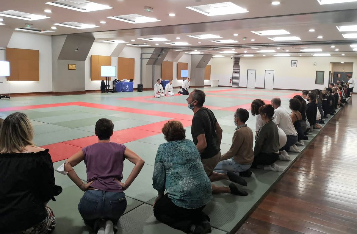 Engagement & Performance tweet media