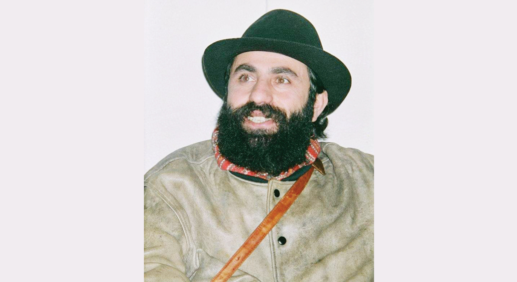 🔴Sivas’ta hep üşürüm ben...

Öğretmenlik yaptığı Sivas’ta donmak üzereyken kurtarılır. Donmaktan kurtulduğu Sivas'ta yakılarak katledilir. Asaf Kocak, annesinin tabiriyle Dîno... 

🗞️Gülcan DERELİ'nin söyleşisi

Alternatif link: justpaste.it/7075o
ozgurpolitika.com/haberi-sivasta…