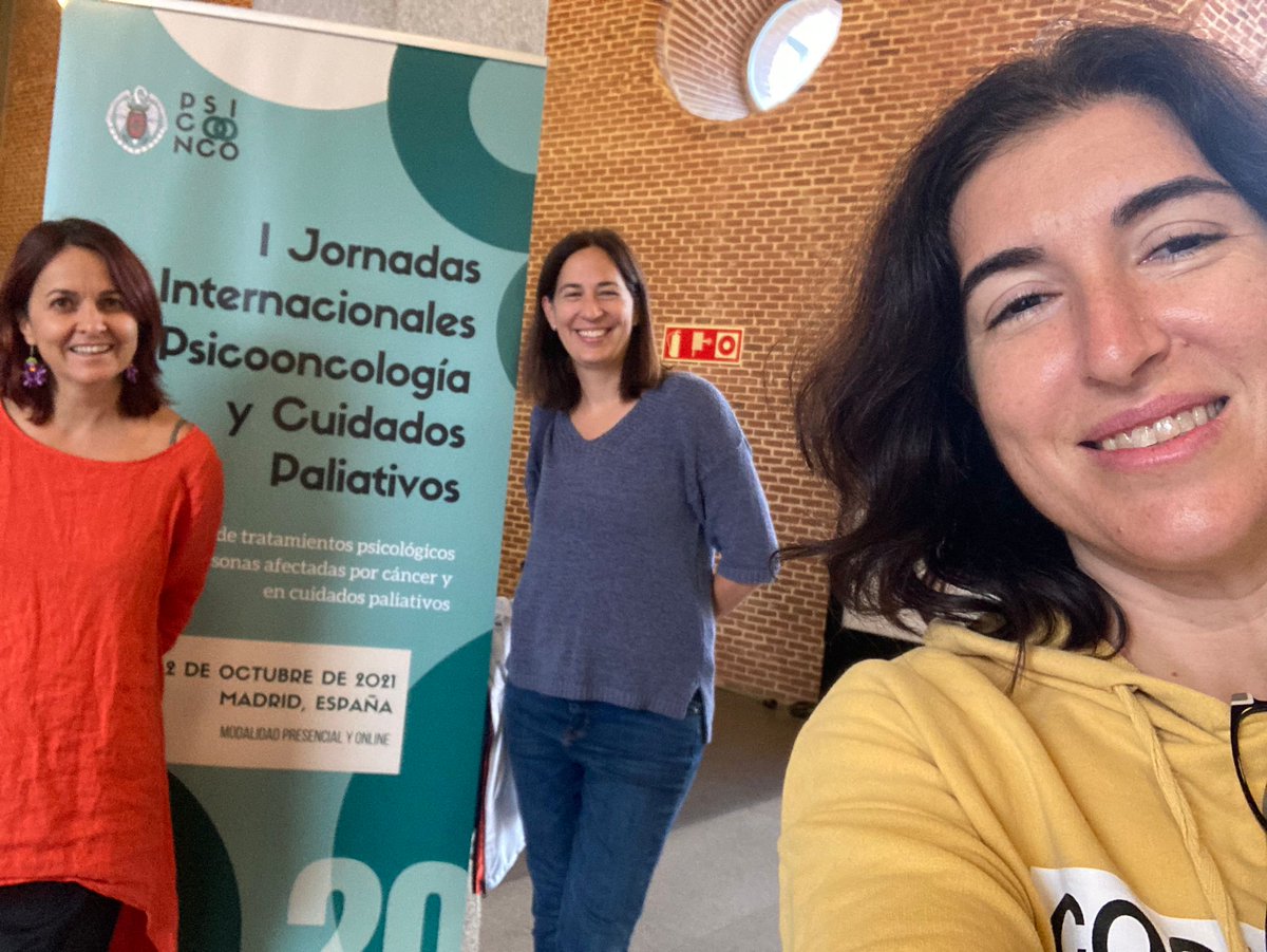 CUIPAL6's tweet photo. Pues aquí estamos, dos médicas y una psicóloga dispuestas a darlo todo. @iPsicooncologia #UCM @secpal_ #Aecc @sepo_esp @CopMadrid #Cuipal #Cuipalseforma https://t.co/p39uBD9iSt