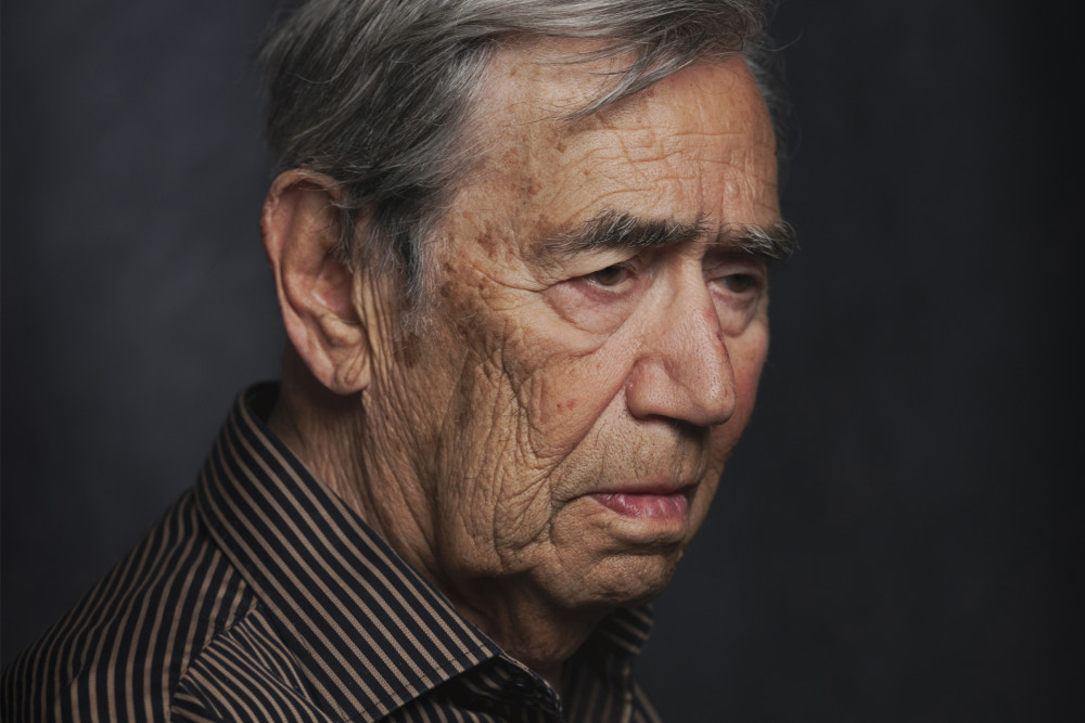 Fading Stories - fotograf Sanna Sjöswärds utställning om och med överlevande från Förintelsen visas i S:t Pauli kyrka i Malmö 12–15 oktober. 14 oktober kl. 17.30 hålls ett samtal i kyrkan med Björn Wiman och Hania Rosenberg. mynewsdesk.com/se/svenska-kyr…