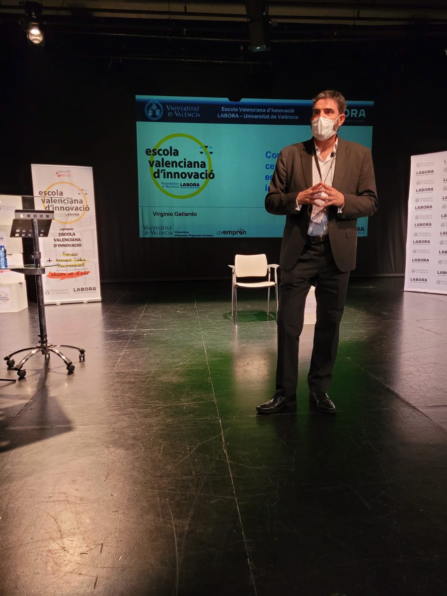 UVstartup's tweet photo. Obrim la jornada de hui al Campus #EVInnovaLaboraUV amb @virginiog, soci-director d'@Humannova, a càrrec de la conferència "Com crear centres educatius innovadors".
@GVAlabora @UVemprenAules @UV_EG
#EVInnova2021 https://t.co/MvW3aveJXy