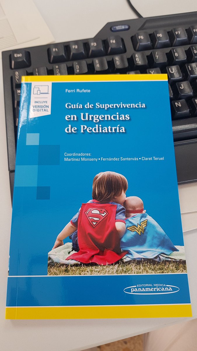 AliciaPediatra's tweet photo. Ya tenemos nuestro ejemplar! Super orgullosa de los @SJDresidentes de @SJDbarcelona_ca que nos hacen estar al día! Y en este caso mención especial a @FerriMD, eres un crack! https://t.co/6hH7uYB6jZ