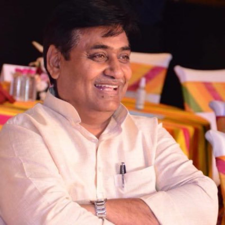 Partihar1's tweet photo. राजस्थान प्रदेश कांग्रेस कमेटी के अध्यक्ष एवं शिक्षा मंत्री श्री @GovindDotasra जी को जन्मदिवस की हार्दिक बधाई एवं शुभकामनाएं l 
आपके उत्तम  स्वास्थ्य एवं दीर्घायु होने की कामना करता हूँl 
#govindsinghdotasra 💐💐💐 https://t.co/VLdymNtMIn
