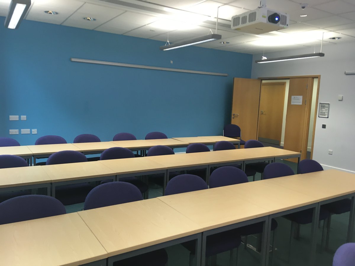 Craig_Hamer's tweet photo. Back into the breach my friends..... having the pleasure of being back in the classroom face to face. 90 students get to endure my musings on all things operations management for the next 12 weeks. Wish them luck! #leedsbeckett #managementeducation #facetoface https://t.co/bez5XG8DZc